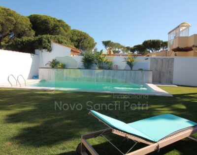 Chalet independiente en Ctra. Barrosa